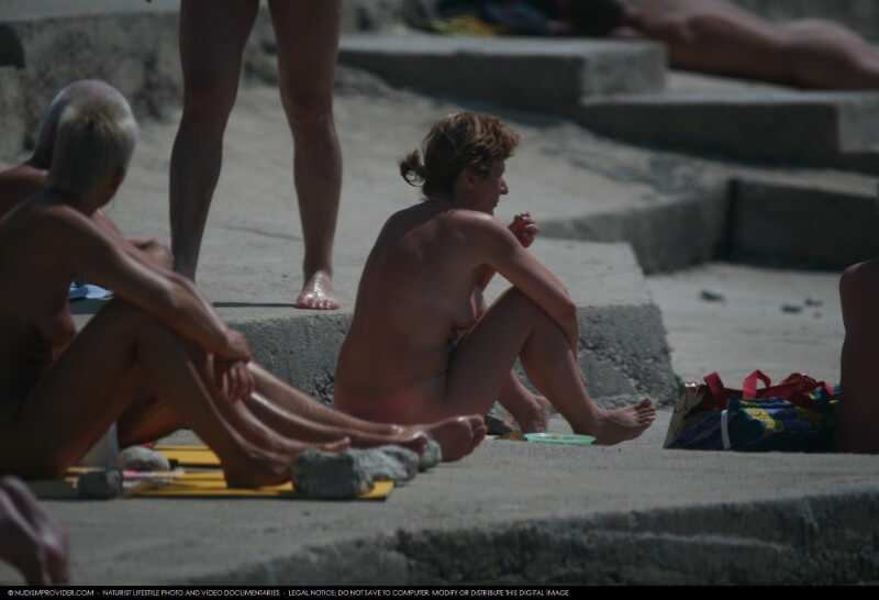 Nudist Rocky Family Angle gallery - People who practice naturism value naturalness and simplicity