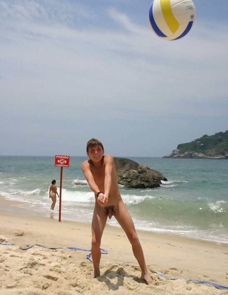 Brazilian val-ball goddess - Nudism teaches us to appreciate the present moment