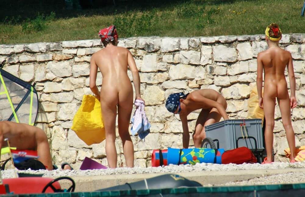 Sporty and Athletic Sands gallery - What did you know about nudism