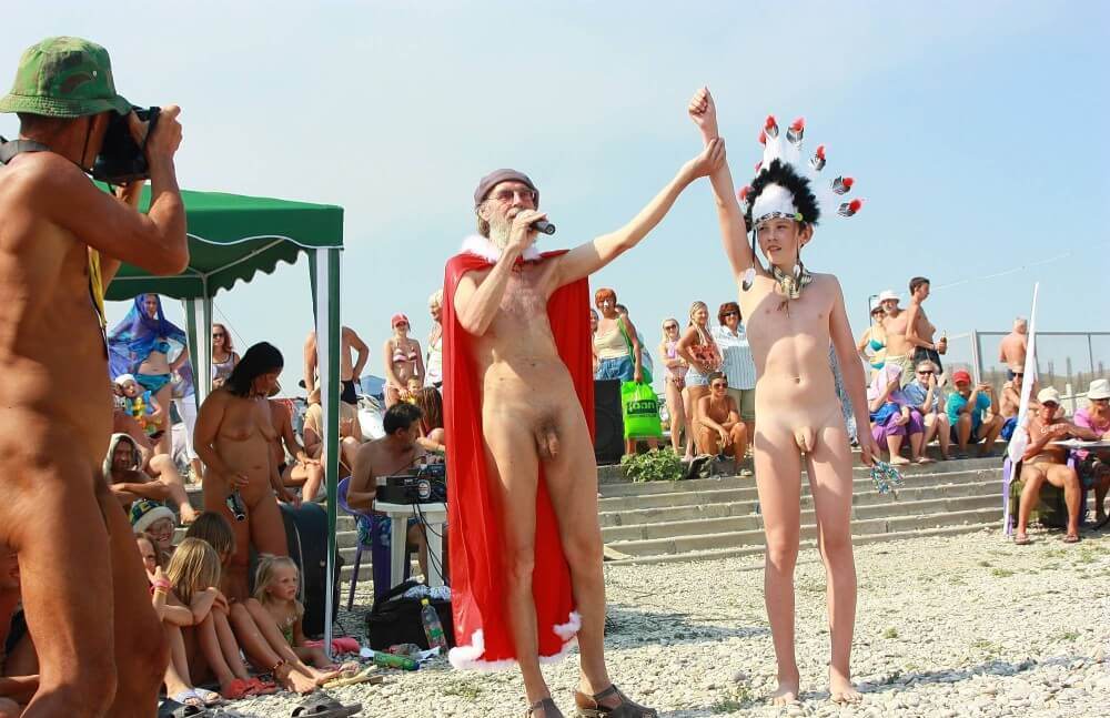 Native Headdress Dance pics - Naturism and nudism value openness of mind and body