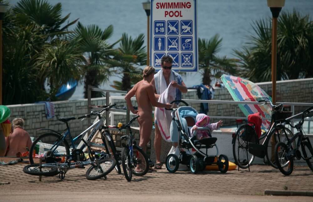 Poolside Camp Gathering pics - It helps people understand that the naked body is not an object to be judged
