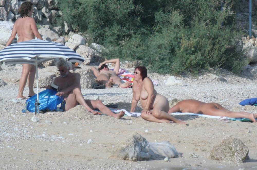 Croatian Baska Beach pics - Nudism is an expression of freedom and individuality