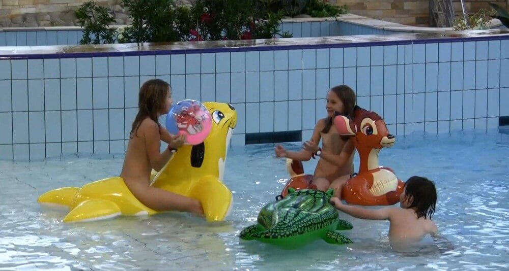 Aqua Extravaganza 1 Full HD - Naturism teaches us to accept and respect ourselves and others without inhibition