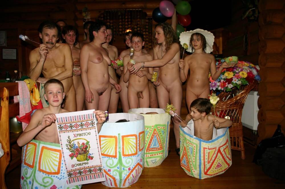 Easter Group Memories pics - Naturism is about peace and tranquility