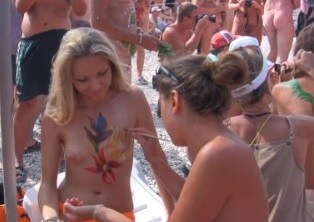 Neptune Ocean Festival # 2 Full HD - Nudity helps one better understand oneself and ones feelings