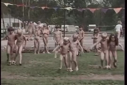 Educating Julie (1984) - Naturism is about peace and tranquility