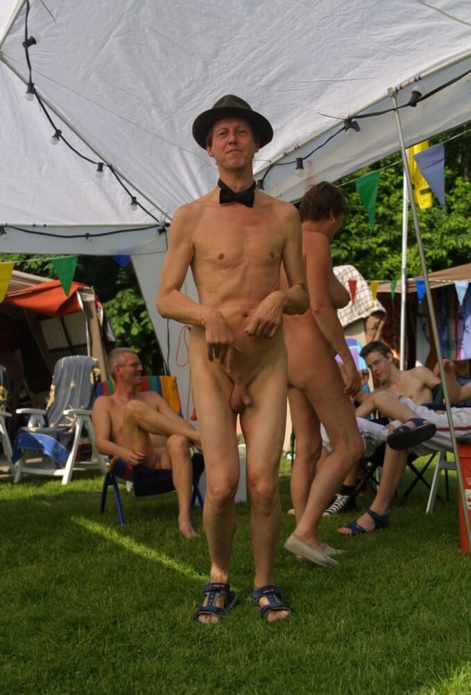 Holland Show and Relaxation - Living in harmony and tranquility is the primary goal of naturists and nudists