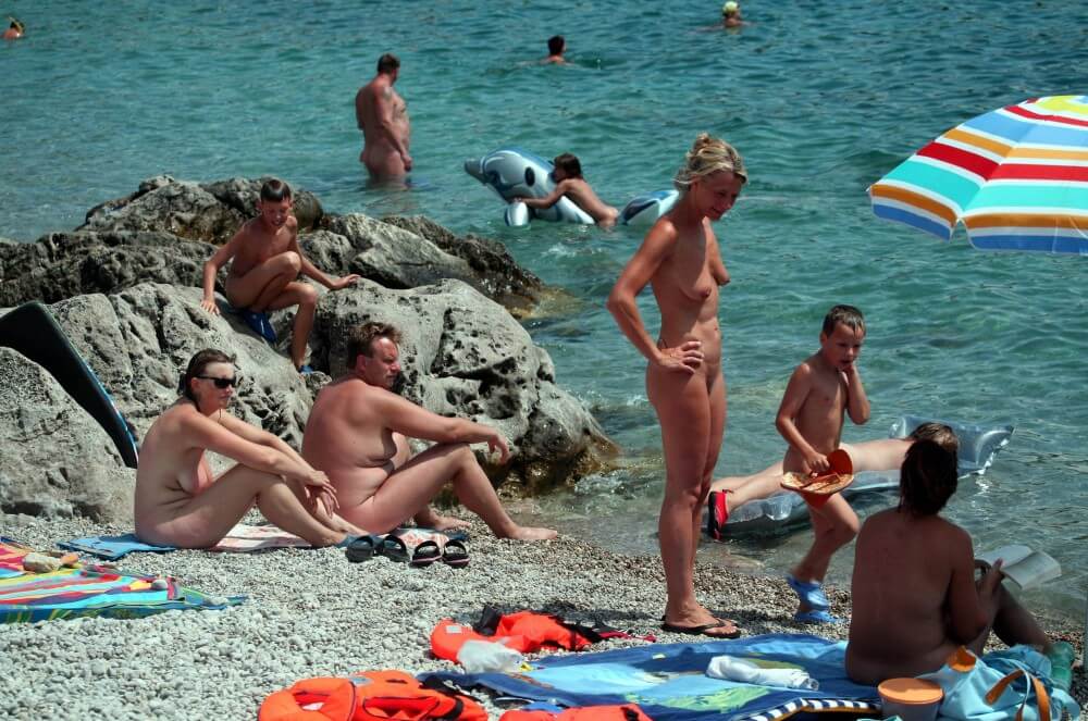 Rock Side Family Camping pics - Naturism and the ecological sustainability of natural recreation areas
