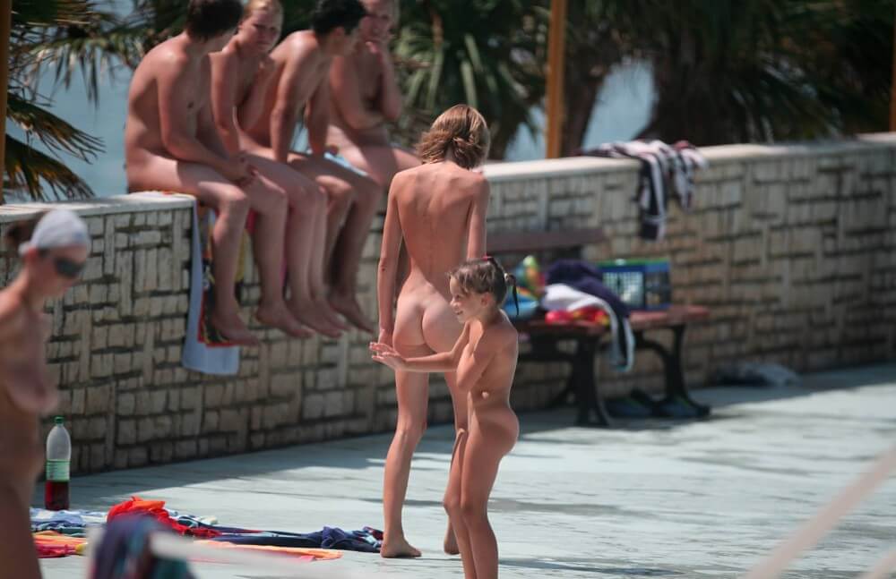Ledge Group Naturists pics - Nudism is based on human nature