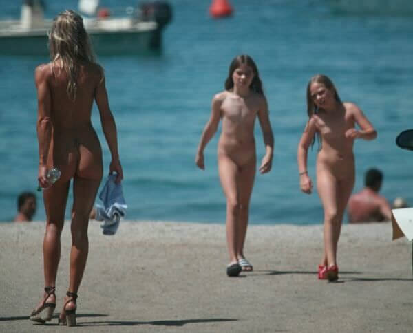 The nudism country photos - A nudist values simplicity and naturalness in life