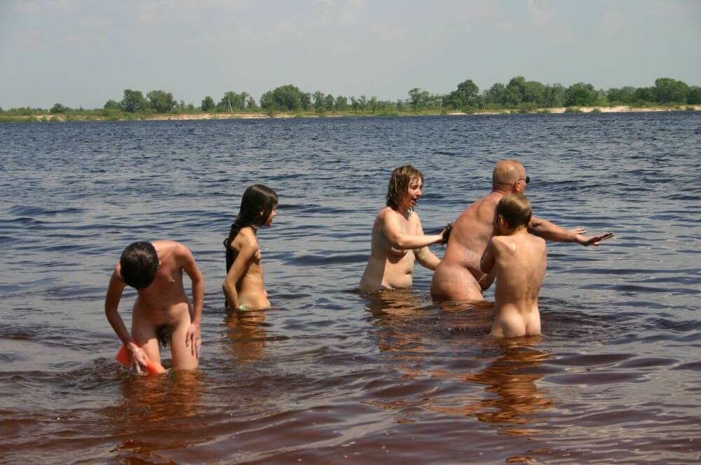 Kiev Water-Front Bathing pics - It values inner balance and peace of mind