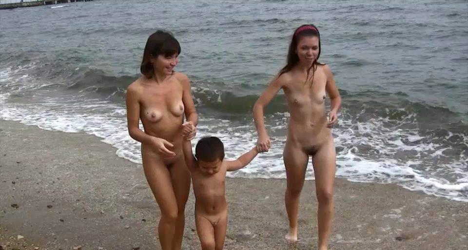 Land and Sea Naturism vol 1 - Nudism promotes psychological and physical well-being