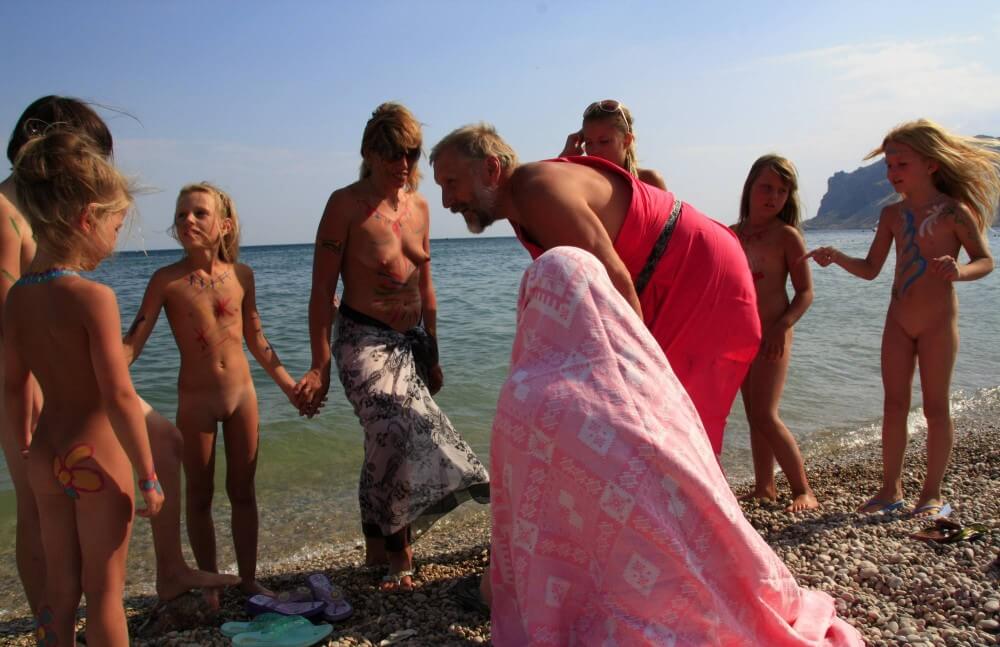Water Drying Off pics - The naked body is an expression of beauty