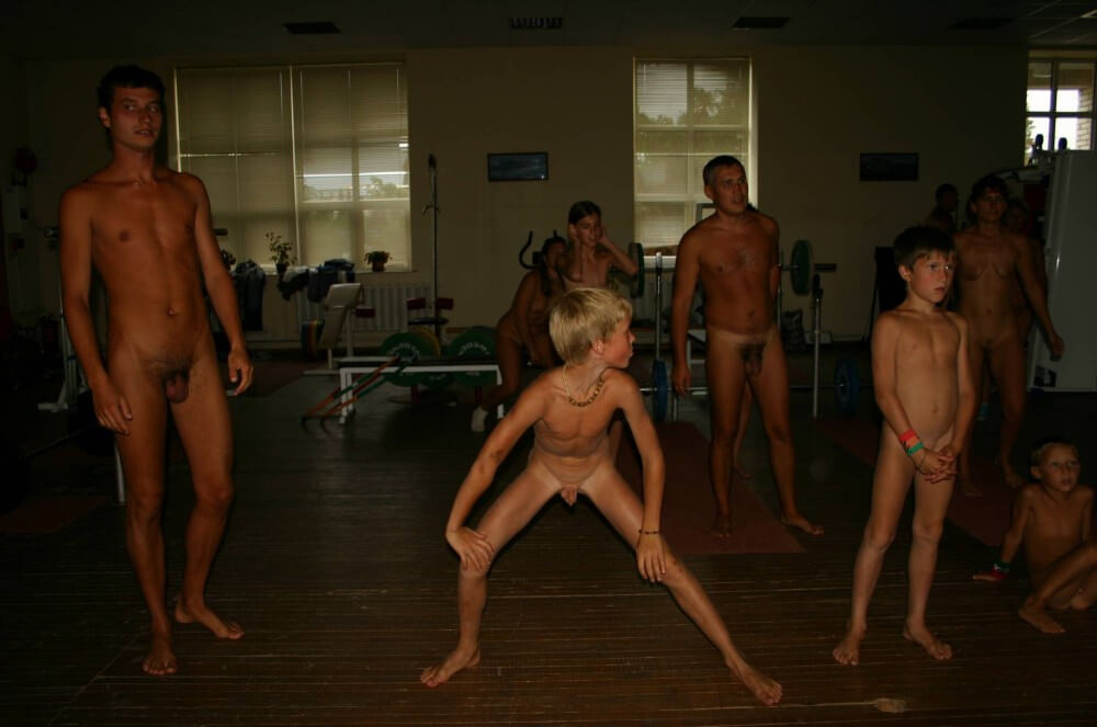 Family Gym Nudist Stretch pics - The entire upper aristocracy practiced nudism