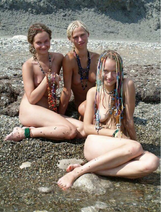 Naturism photo gallery # 49 - Naturism as a lifestyle