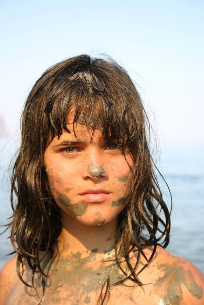 Courageous Naturist Girl pics - Naturism as a lifestyle and a way to connect with nature
